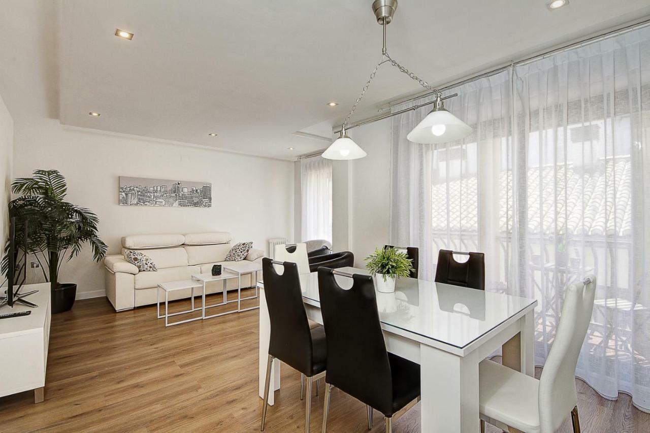 Catedral Lujo Parking Gratis Apartment Granada Luaran gambar